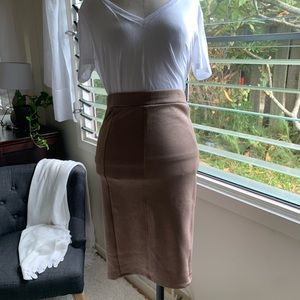 Beige pencil skirt